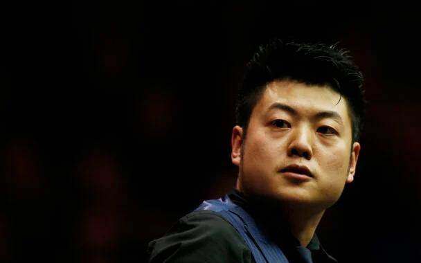 星空体育官网-梁文博李行终身禁赛“开先河” 颜丙涛涉事时仅16岁