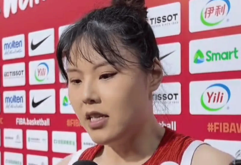 星空体育官网入口-李月汝：我们防守做得非常不好，我上半场比赛打得特别不好