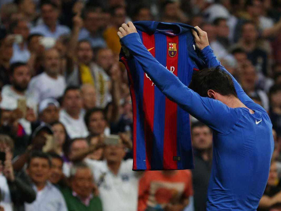 星空体育官网-龙赛罗喷完皇马后看皇马回暖，又开始黑巴萨和梅西！